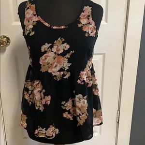 Shear Top. Size Medium